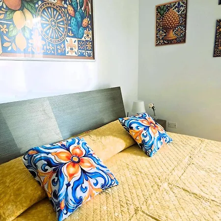 Tenente Amendola 2 Apartamento Lípara