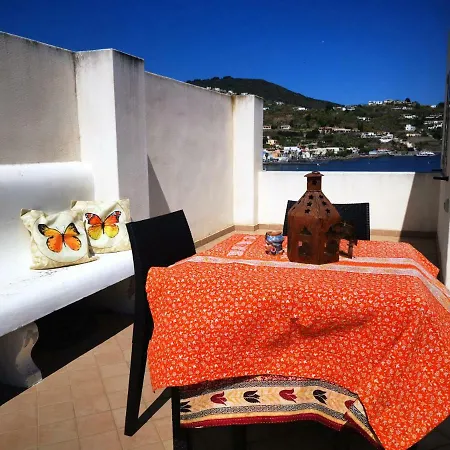 Tenente Amendola 2 דירה ליפארי